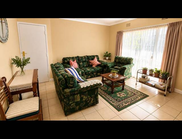 5 BEDROOM HOUSE FOR SALE IN CINDERELLA